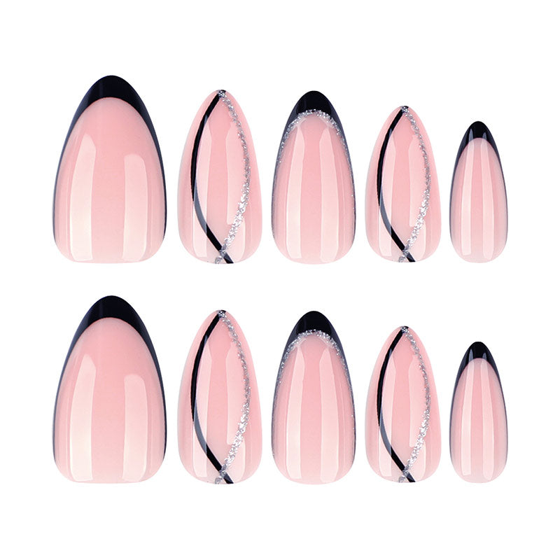 StarNagel Almond Nägel in Nude mit Schwarzem French, Glitzerlinien und Nageldesign
