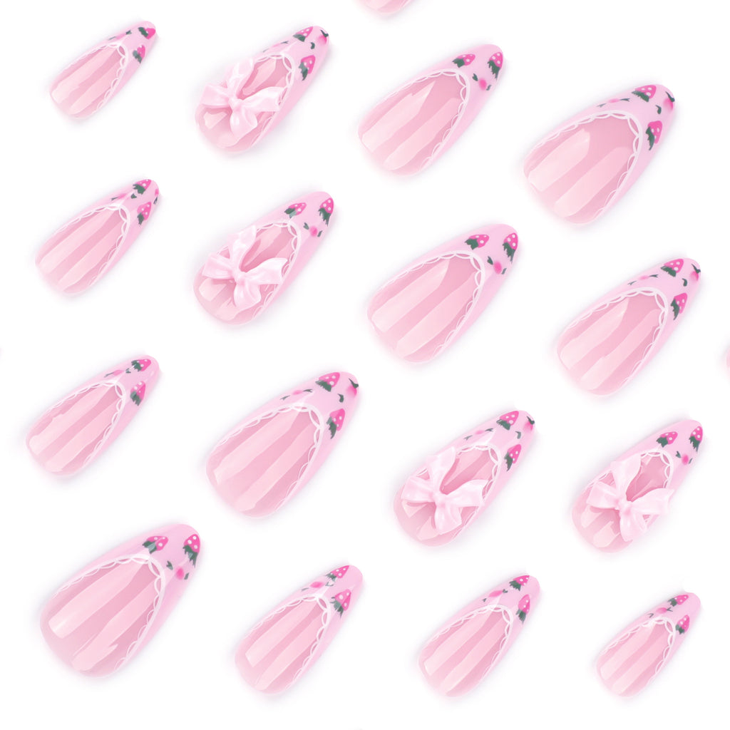 StarNagel Almond Nägel in Rosa mit Erdbeer-Schleifen im Landhaus French Stil