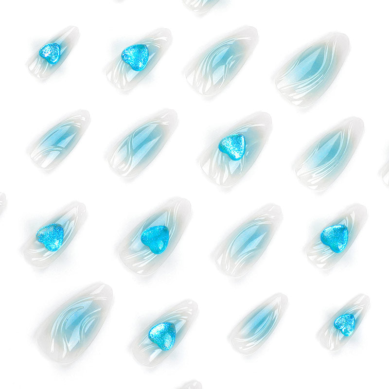 StarNagel Almond Nägel mit 3D-Blauen Herzchen und Ombre-Effekt