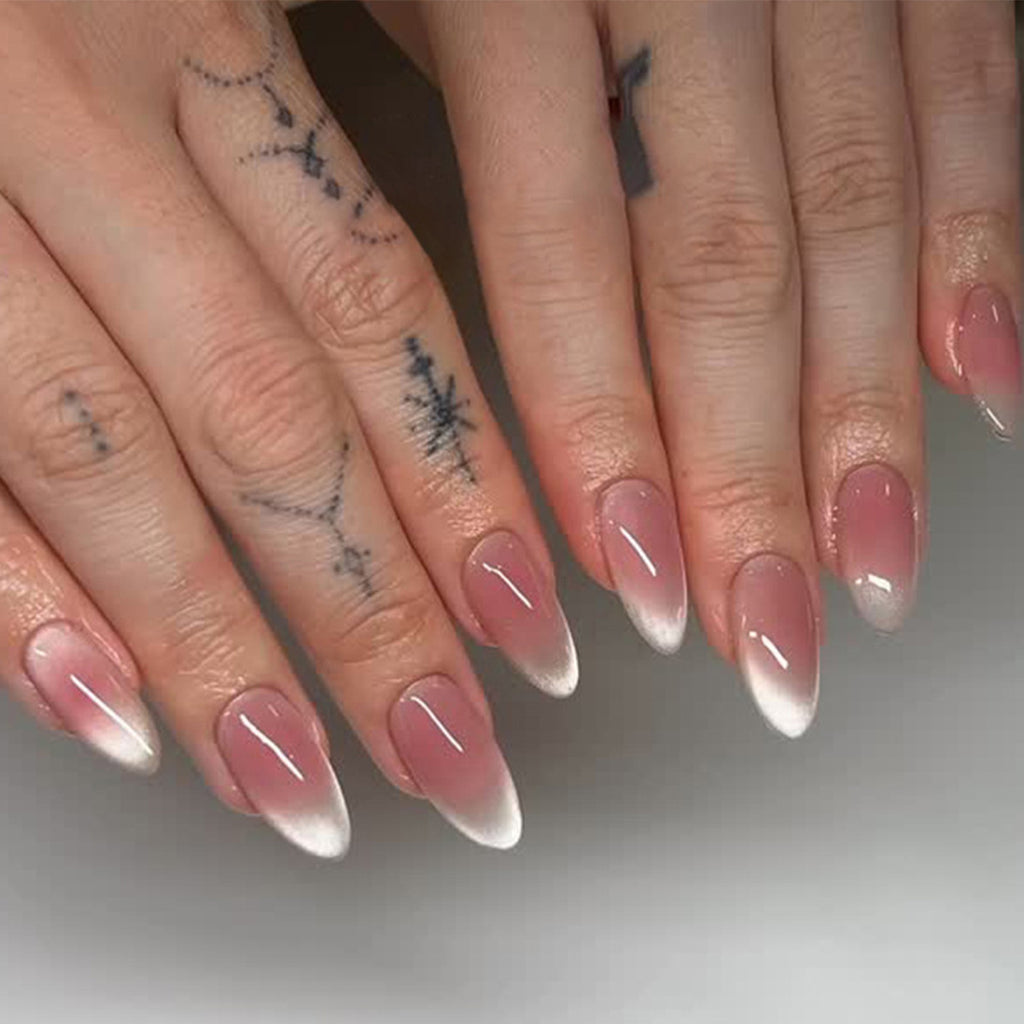 StarNagel Almond Nägel French Maniküre mit Cat Eye Farbverlauf