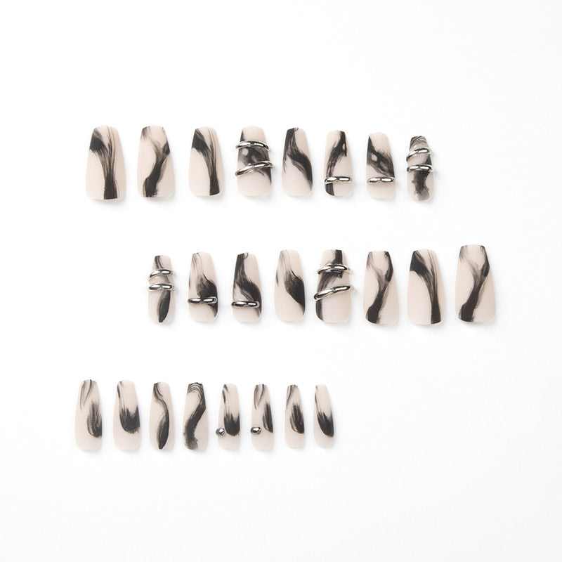 StarNagel Ballerina Nägel in Matt Schwarz mit Ombre-Effekt und Silberringen