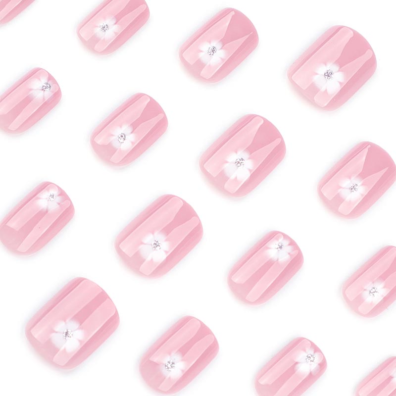 StarNagel Square Nägel in Weiß mit Blumen und kleinen Strasssteinen im Minimalistischen Stil