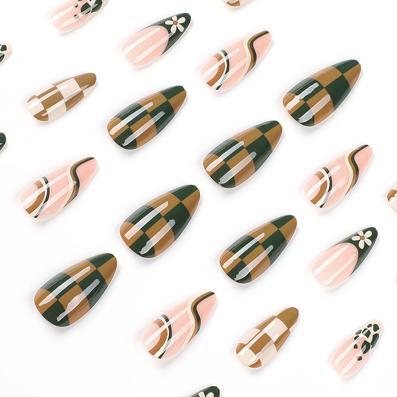 StarNagel Stiletto Nägel mit Schachbrettmuster und Blumen in Vintage Braun-Grün